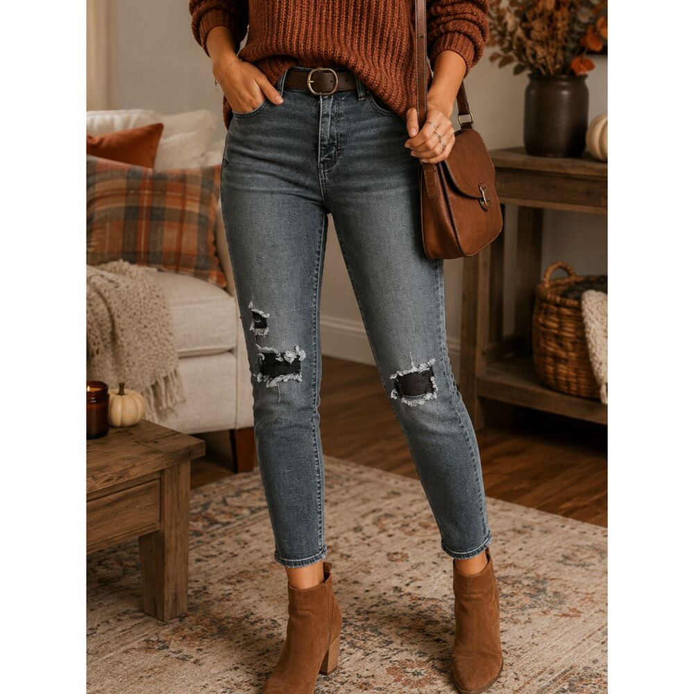 American Eagle Super High Rise Jegging Jeans Women 6 Ripped Stretch Denim